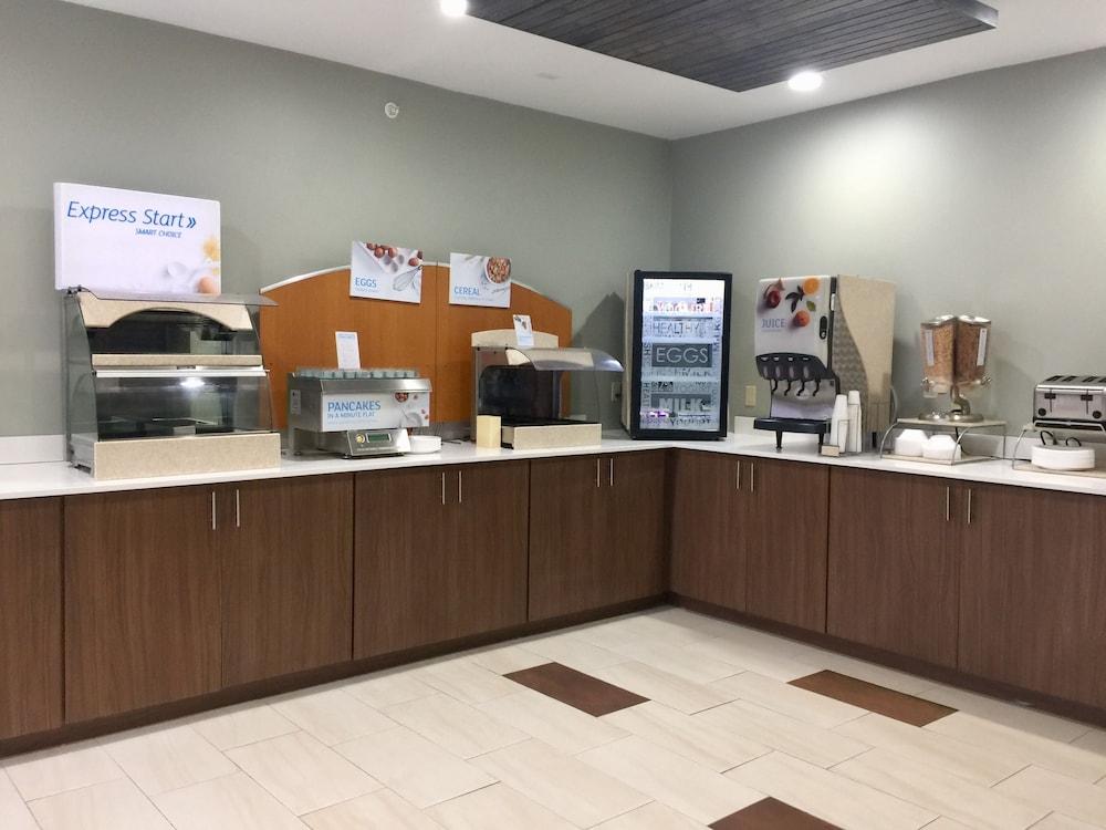 Holiday Inn Express Henderson By Ihg Екстериор снимка