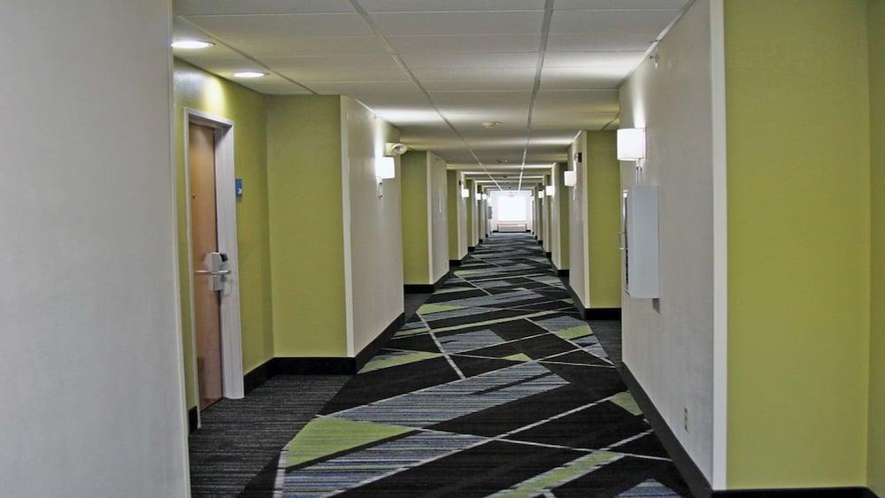 Holiday Inn Express Henderson By Ihg Екстериор снимка